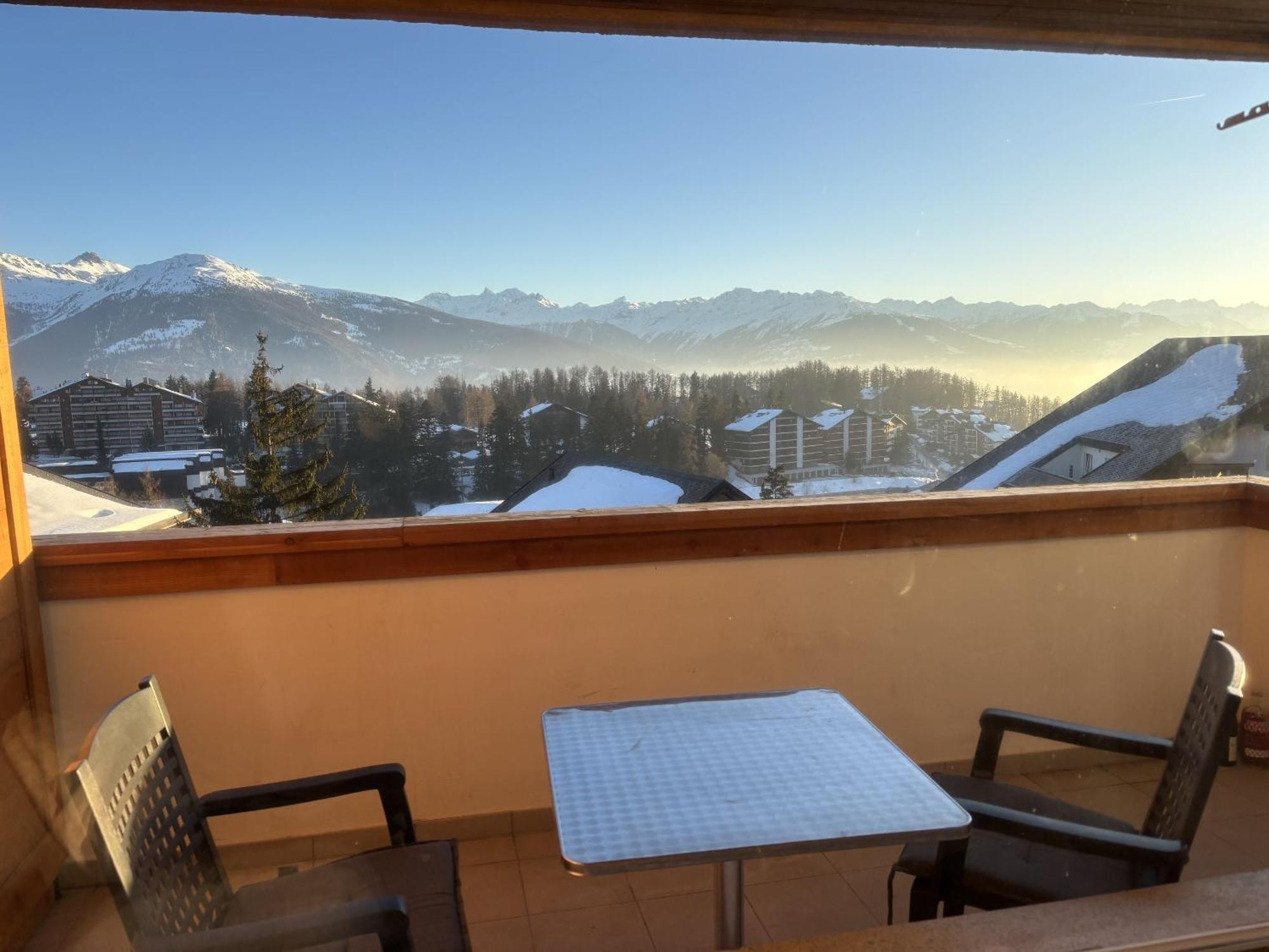 L'Eperon Center Crans Wonderful View Apartamento Exterior foto